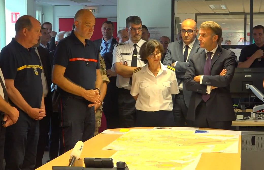 Massif des Landes de Gascogne: Emmanuel Macron veut «rebâtir une forêt différente». Le maire du Temple appelle à un plan Marshall